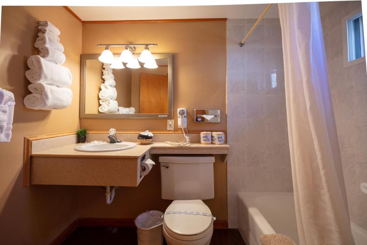 | Ouray Inn