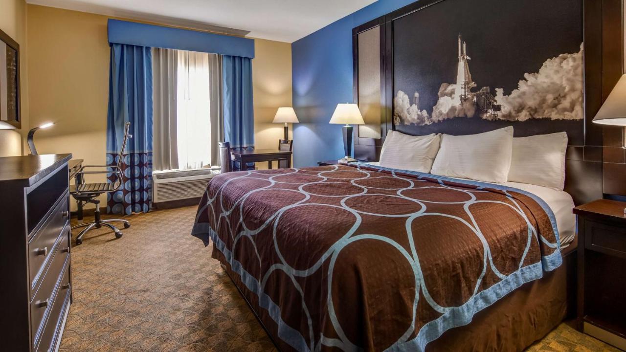 King Room at SureStay Plus Hotel by Best Western Alvin