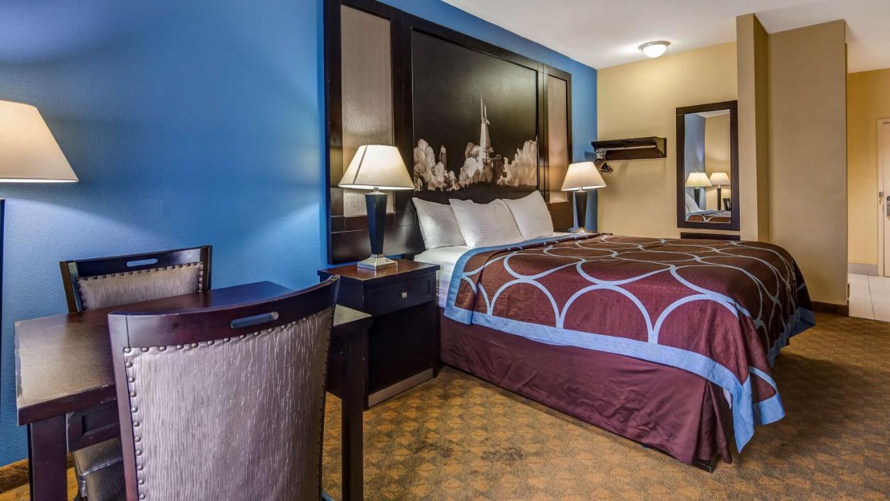King Room at SureStay Plus Hotel by Best Western Alvin