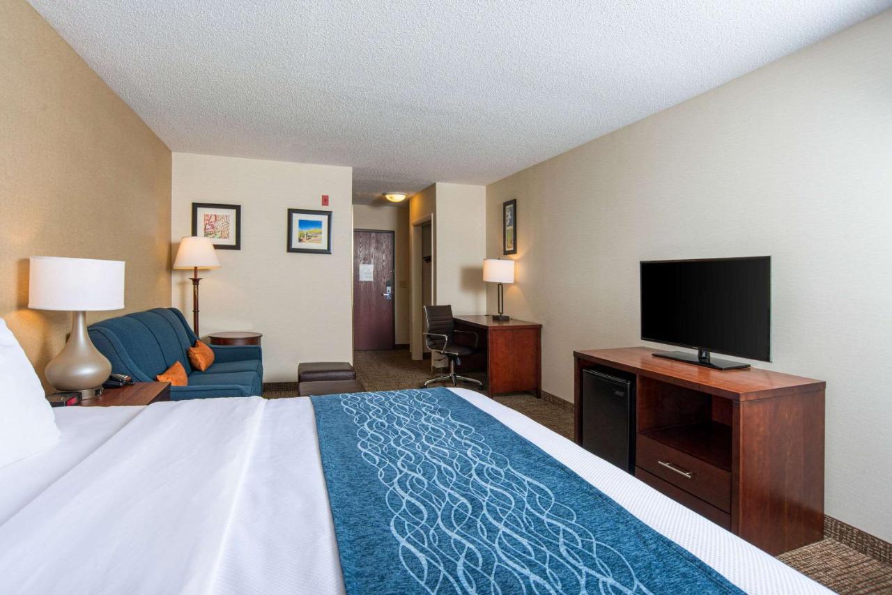 | Comfort Inn Naugatuck - Waterbury