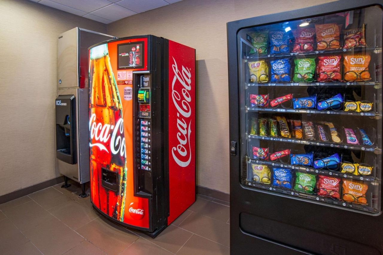 | Comfort Inn Naugatuck - Waterbury