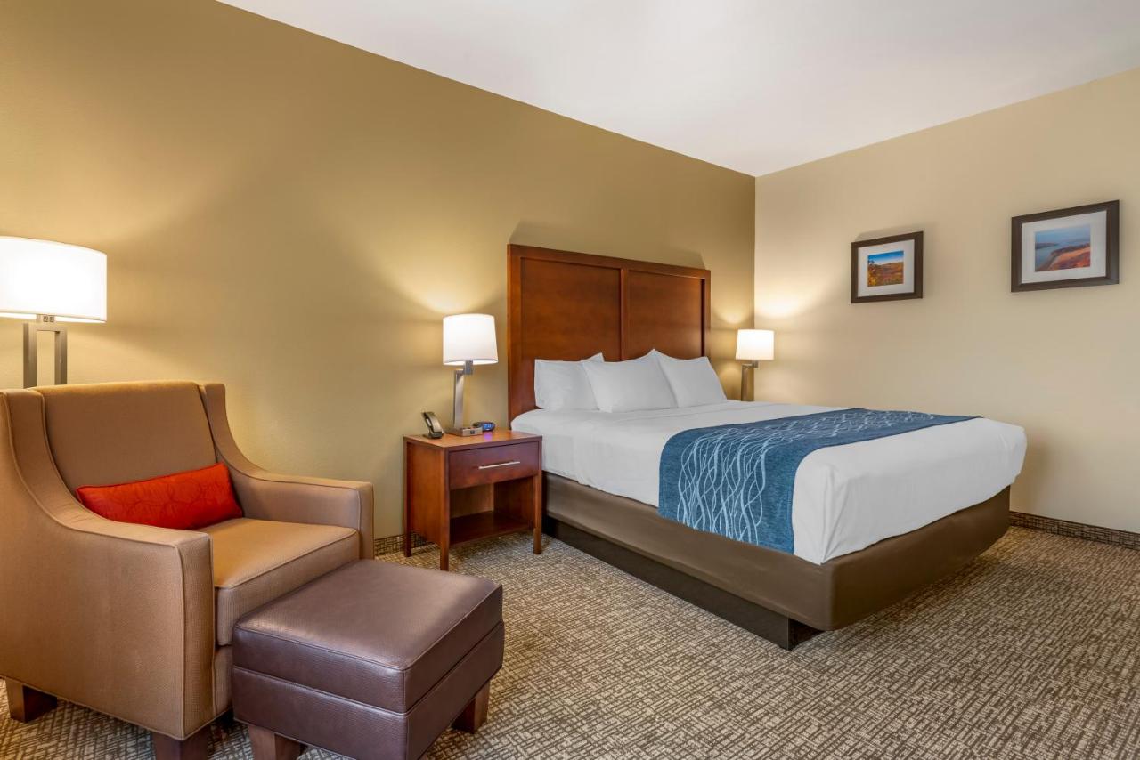 | Comfort Inn