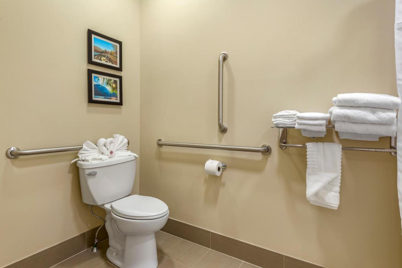 | Comfort Inn
