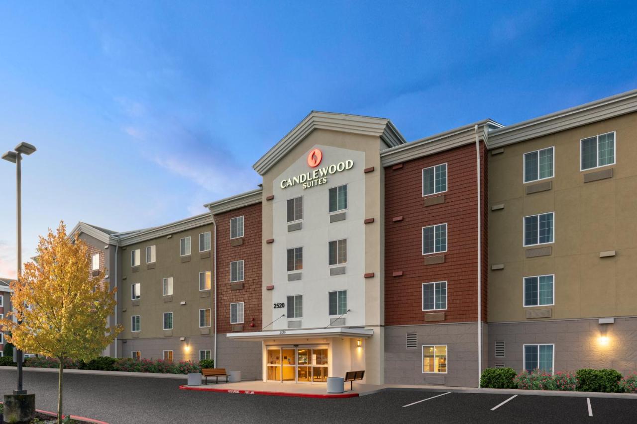 | Candlewood Suites Sumner Puyallup Area, an IHG Hotel