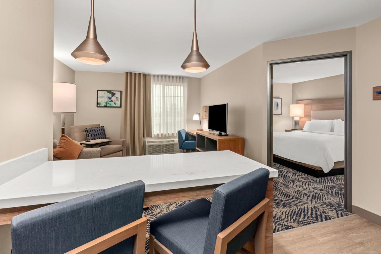 | Candlewood Suites Sumner Puyallup Area, an IHG Hotel