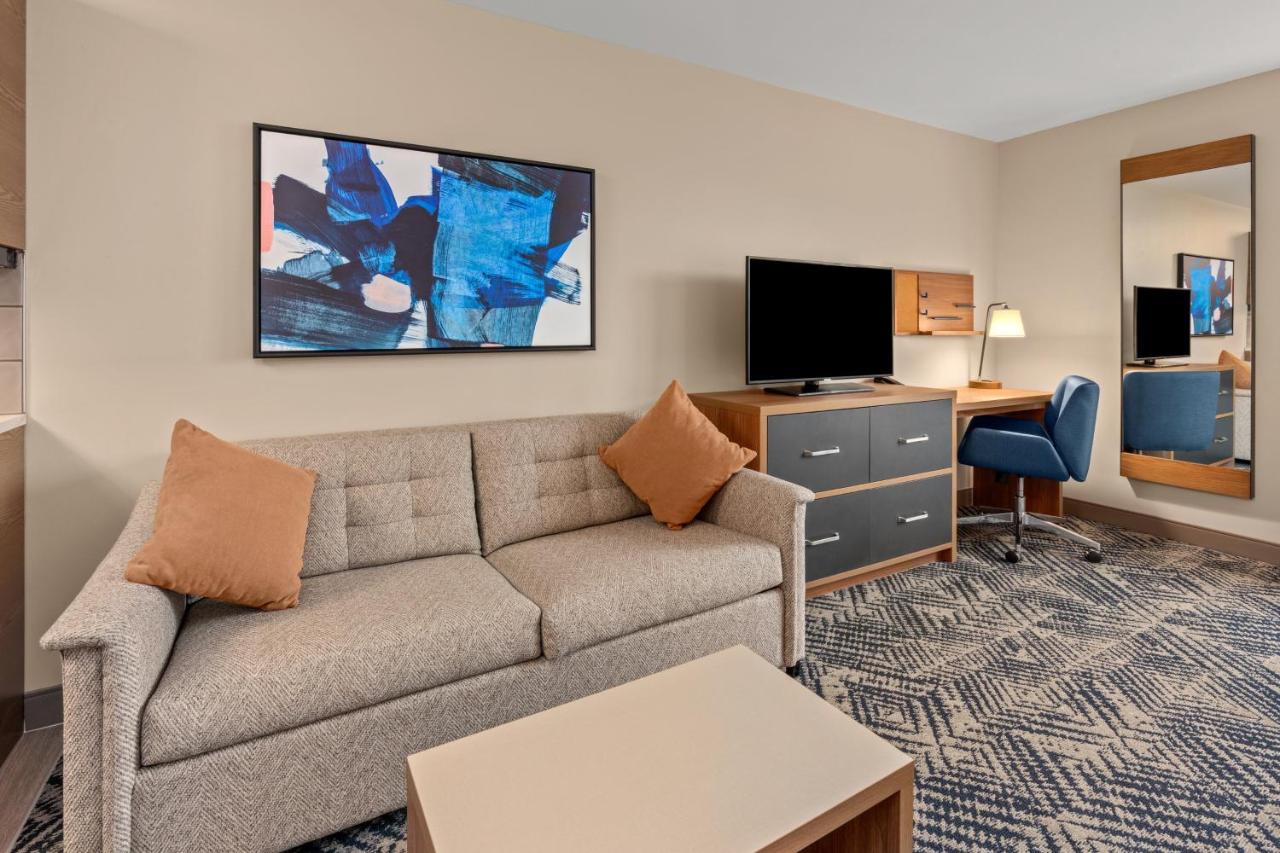 | Candlewood Suites Sumner Puyallup Area, an IHG Hotel