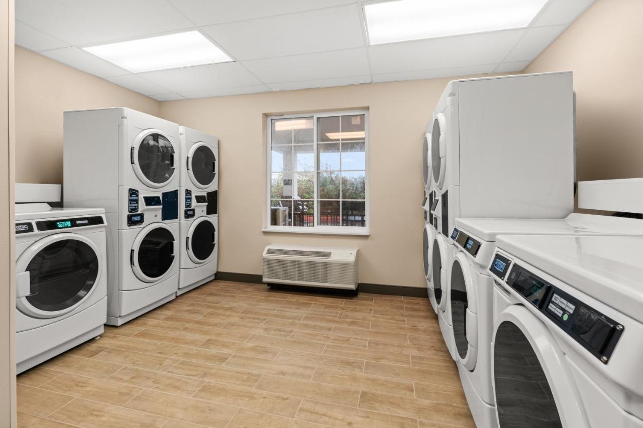 | Candlewood Suites Sumner Puyallup Area, an IHG Hotel