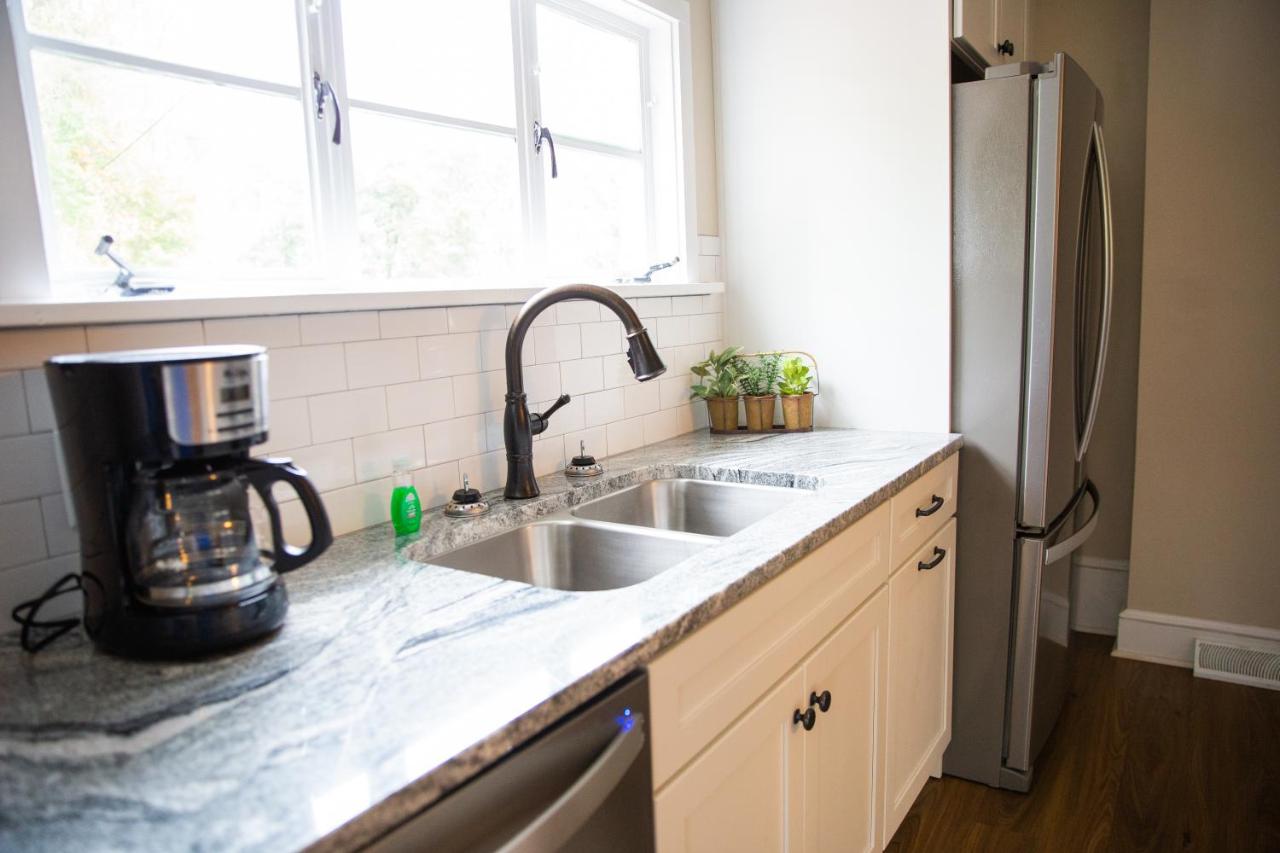 | Providence Manor House Bed & Breakfast