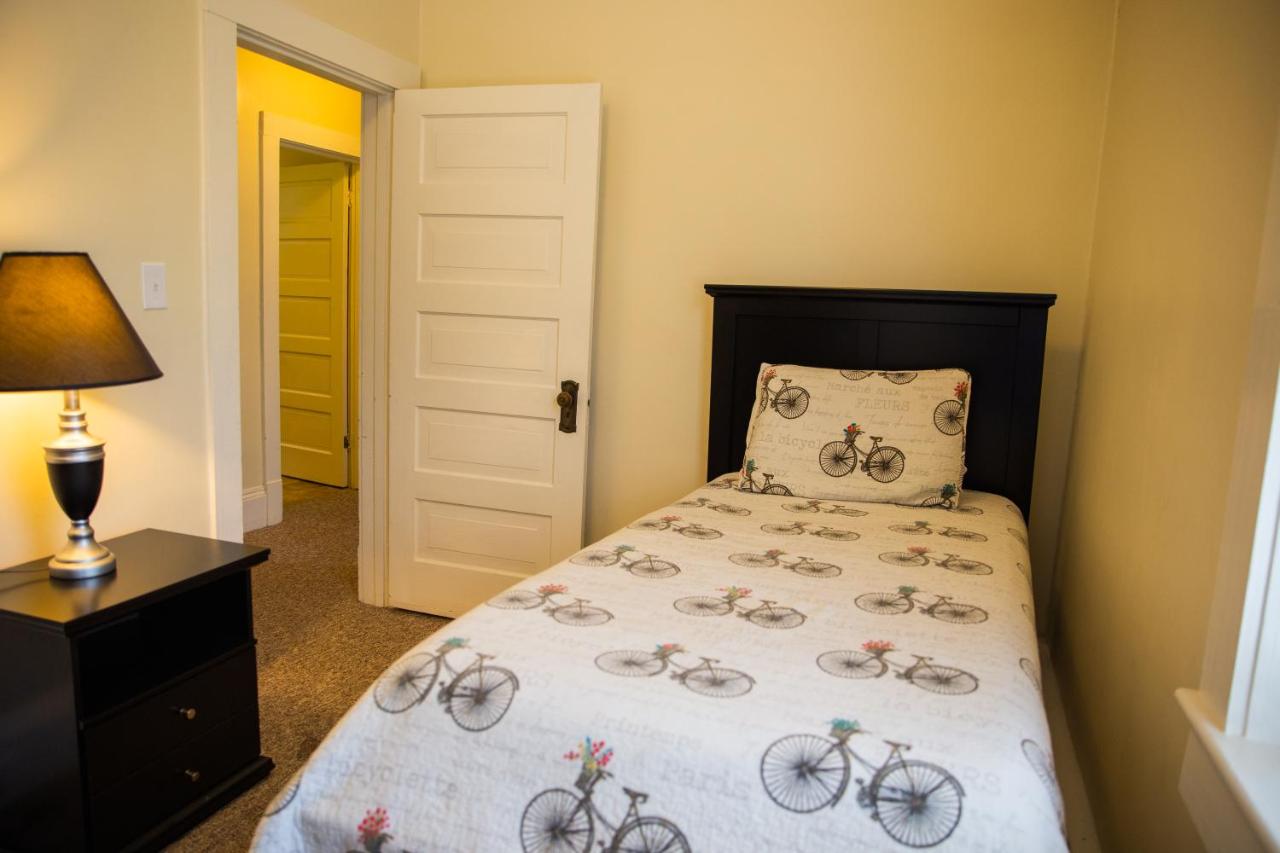 | Providence Manor House Bed & Breakfast