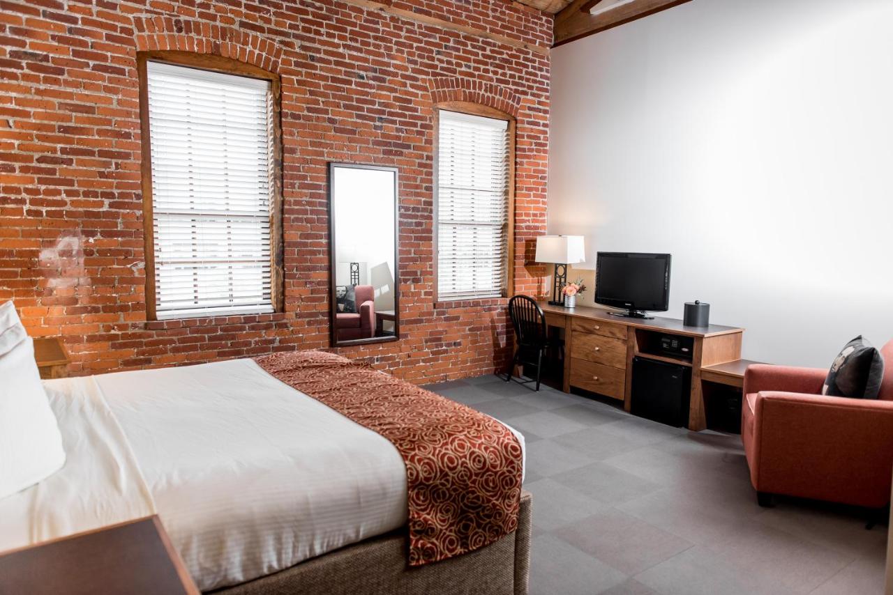King Room at Cork Factory Hotel Lancaster