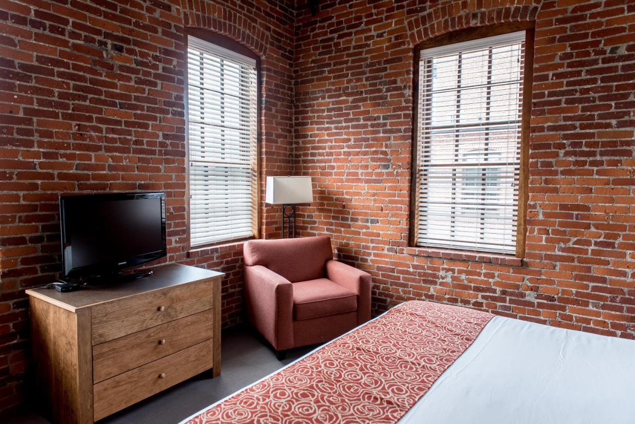 King Room at Cork Factory Hotel Lancaster
