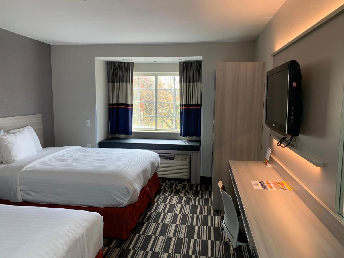 Queen Room with Two Queen Beds - Disability Access/Non-Smoking at Microtel Inn by Wyndham Charlotte Airport