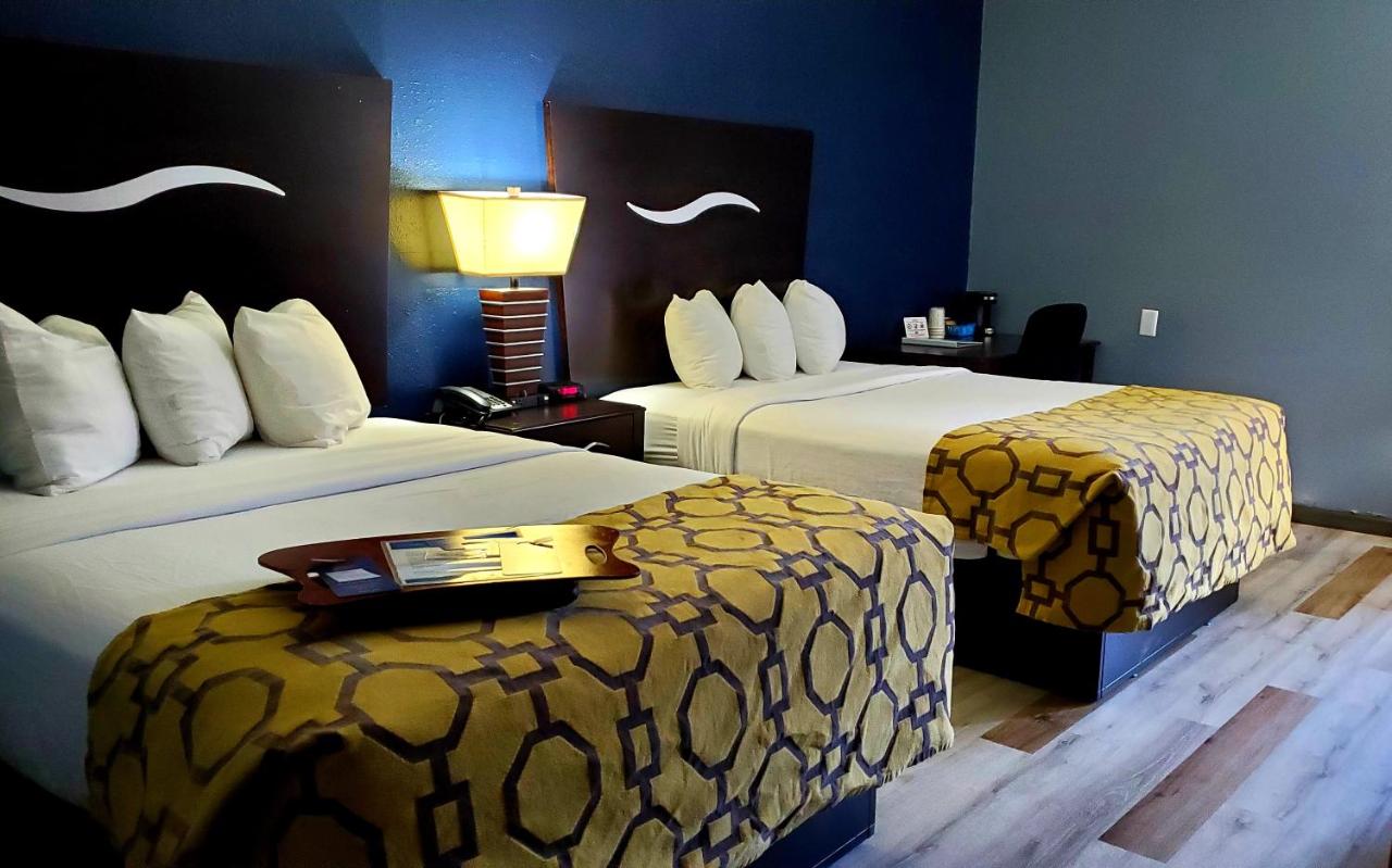 Studio with Two Queen Beds - Non-Smoking at Baymont by Wyndham London KY