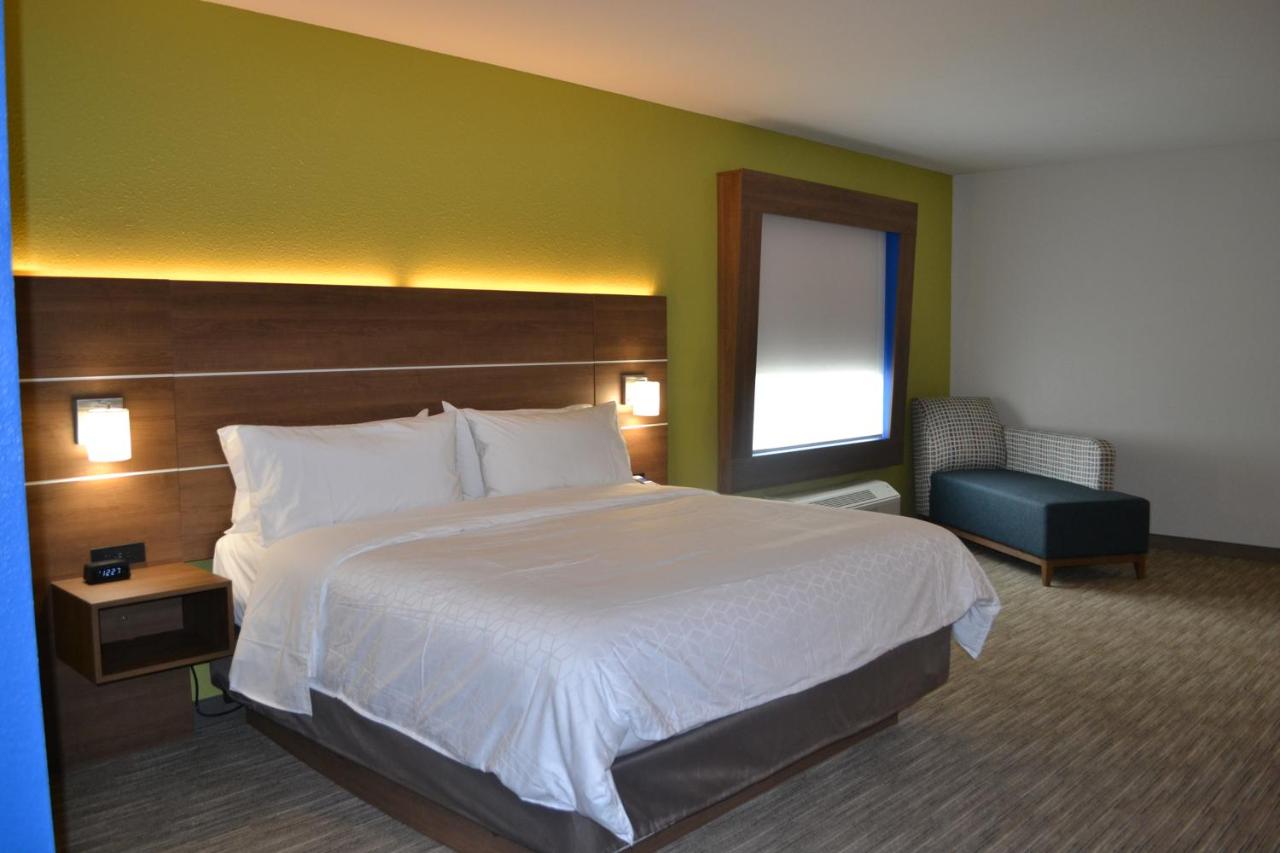 Executive King Room - Non-Smoking at Holiday Inn Express Tallahassee University Central by IHG