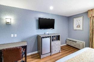 Room #53413222 at Rodeway Inn & Suites Port Arthur - Groves