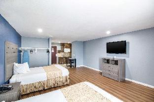 Room #53413232 at Rodeway Inn & Suites Port Arthur - Groves