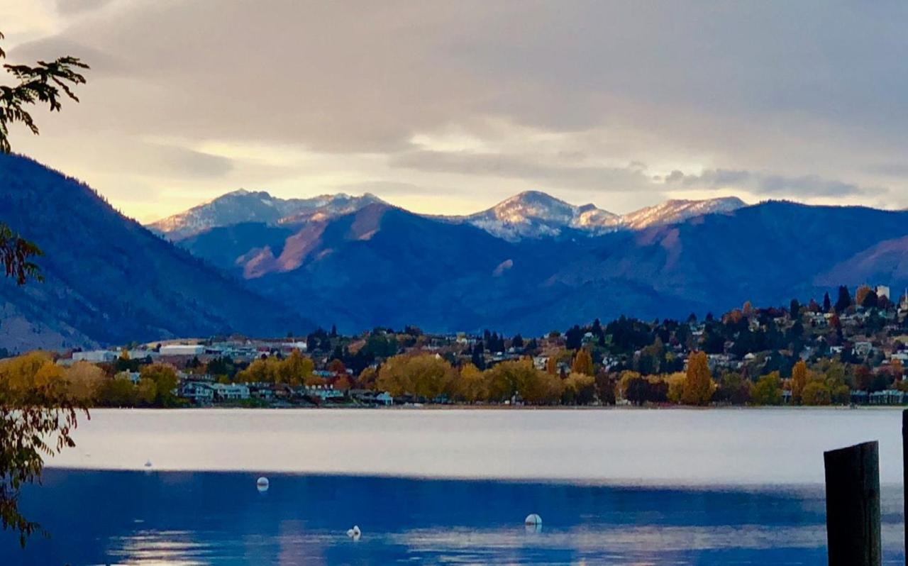 | Lakeside Lodge and Suites