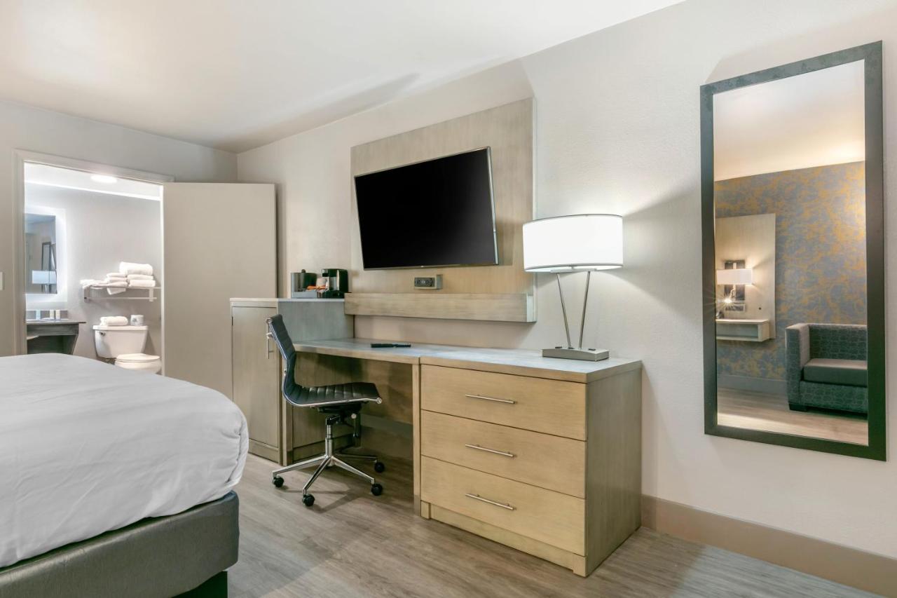 | Clarion Inn Murfreesboro