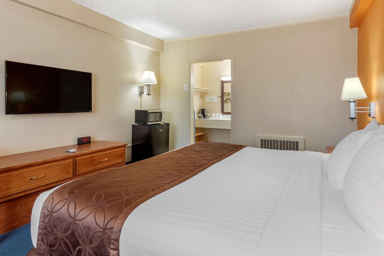 Standard King Room - Non-Smoking  at Asam Hotel