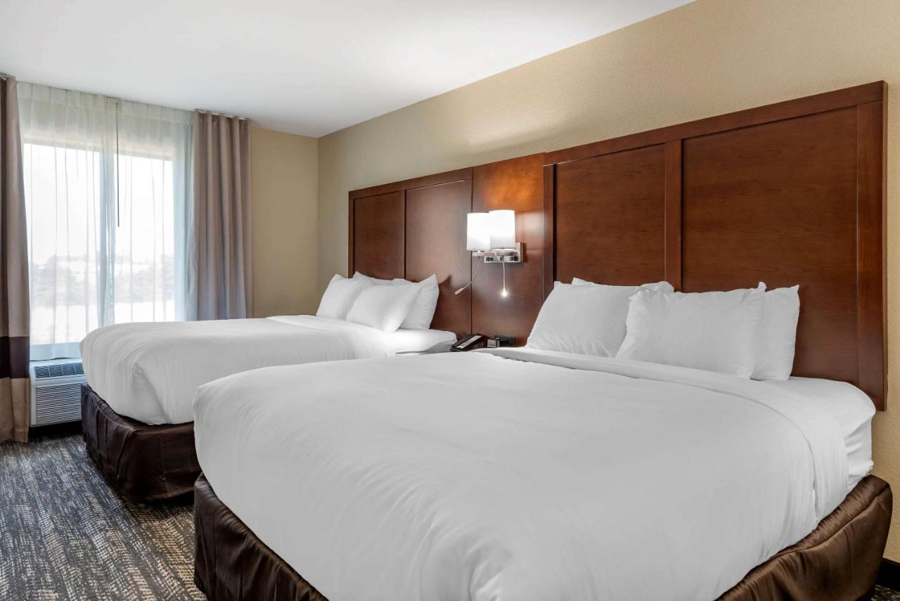 Suite with Two Queen Beds - Accessible/Non-Smoking at Comfort Suites Dry Ridge