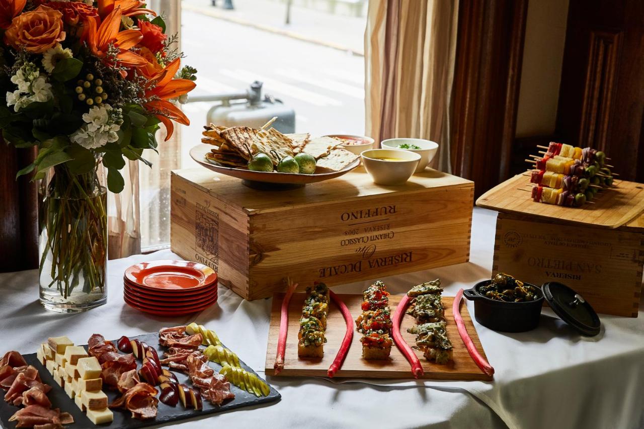| Kimpton Hotel Vintage Seattle, an IHG Hotel