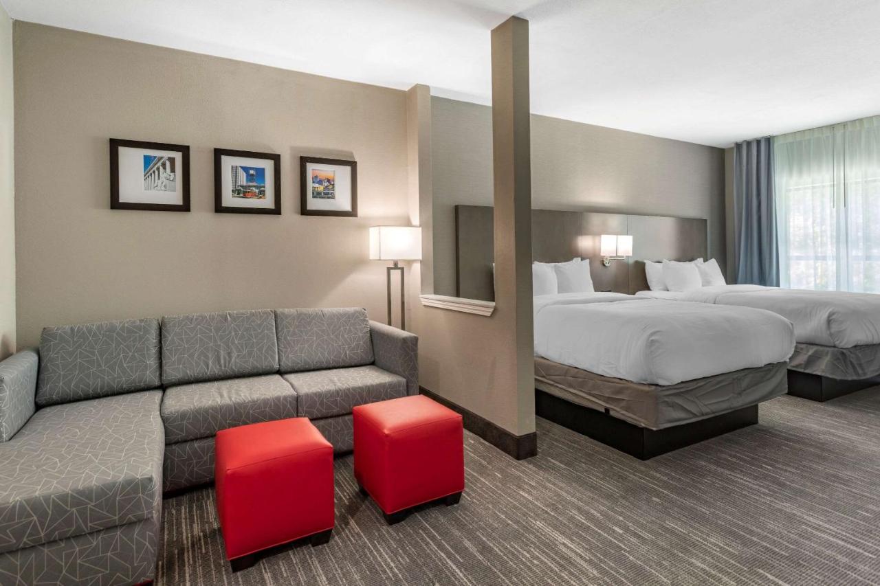 Queen Suite with Two Queen Beds - Non-Smoking at Comfort Inn & Suites Olive Branch Old Towne