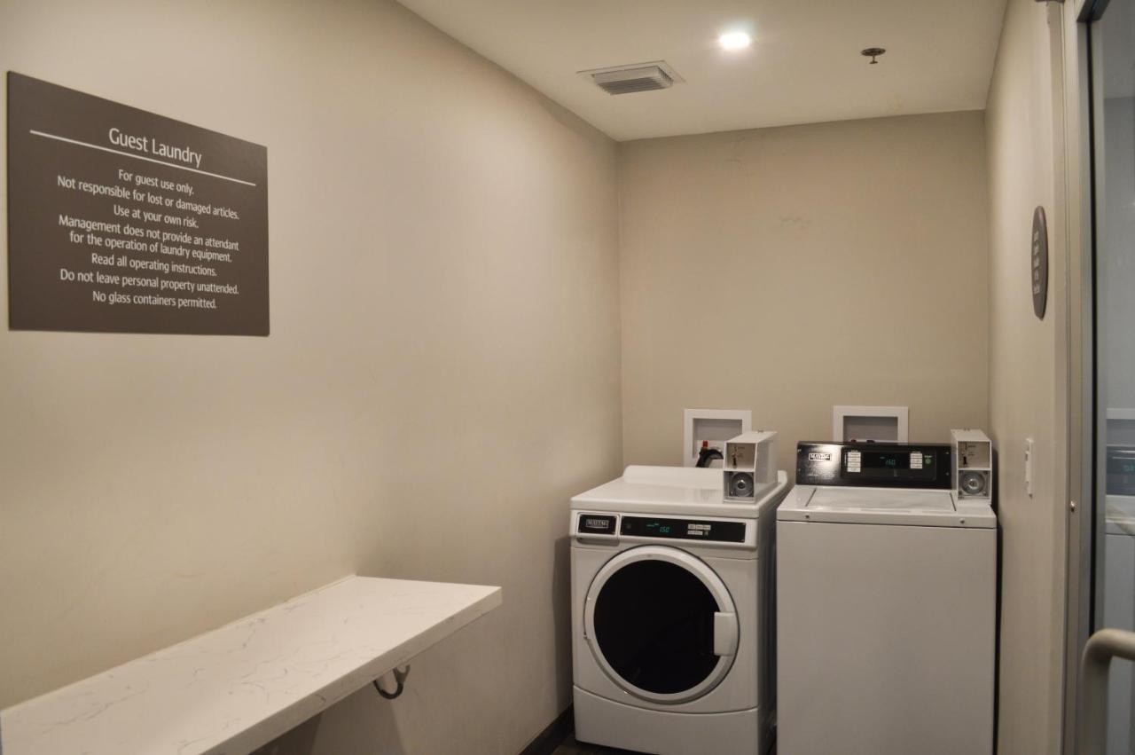  | GLō Best Western Ft. Lauderdale-Hollywood Airport Hotel