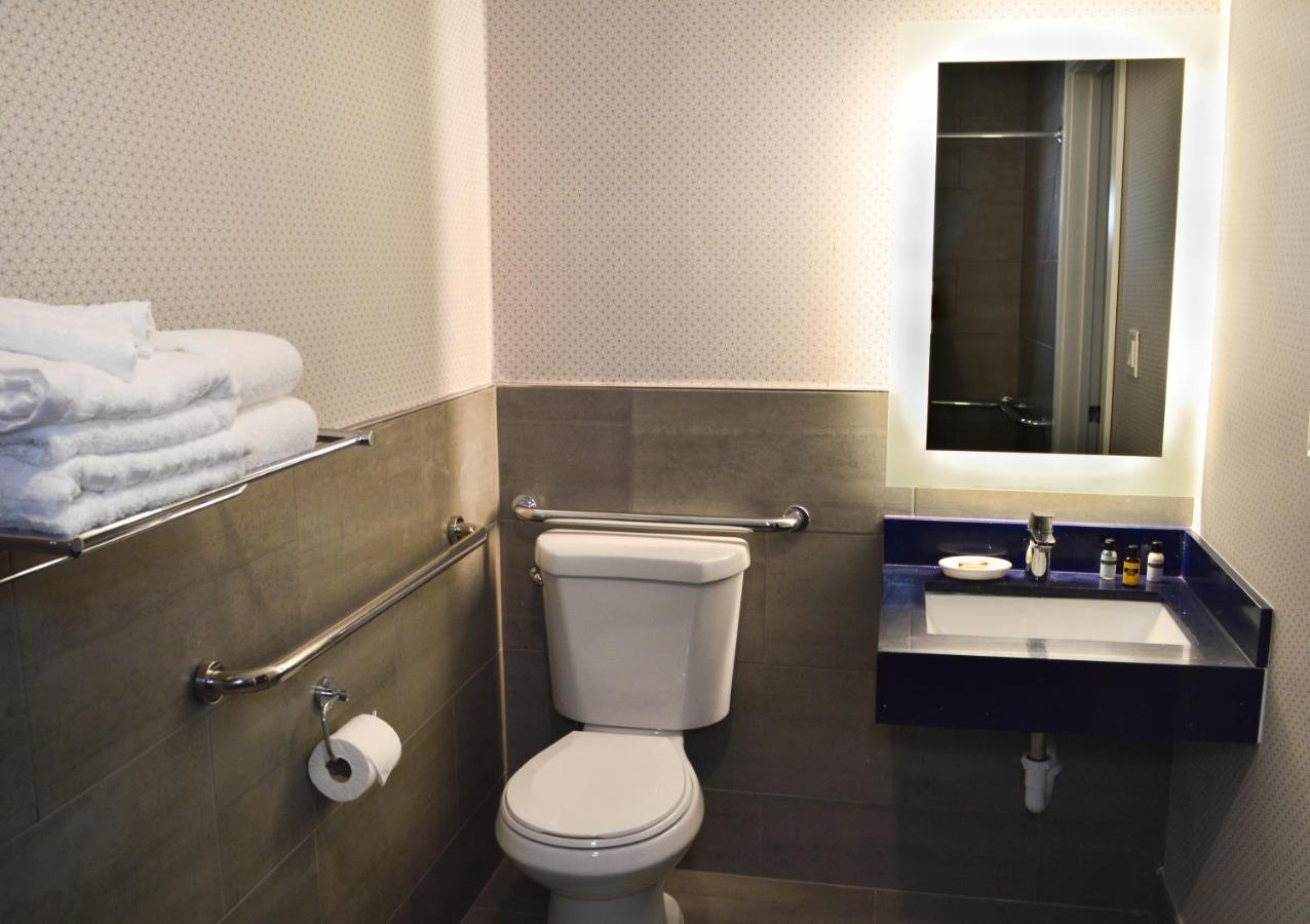  | GLō Best Western Ft. Lauderdale-Hollywood Airport Hotel