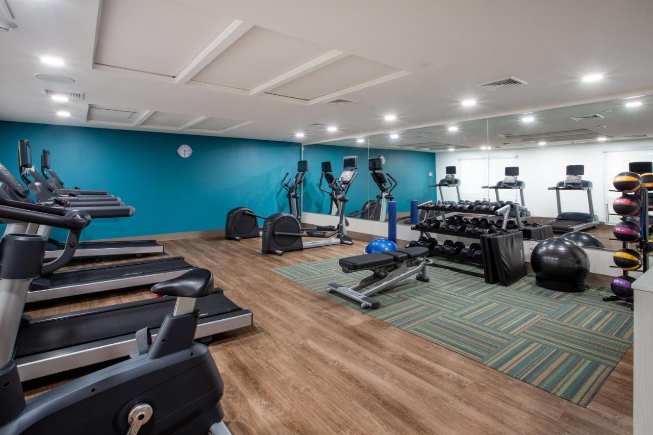 | Holiday Inn Express & Suites - Deland South, an IHG Hotel
