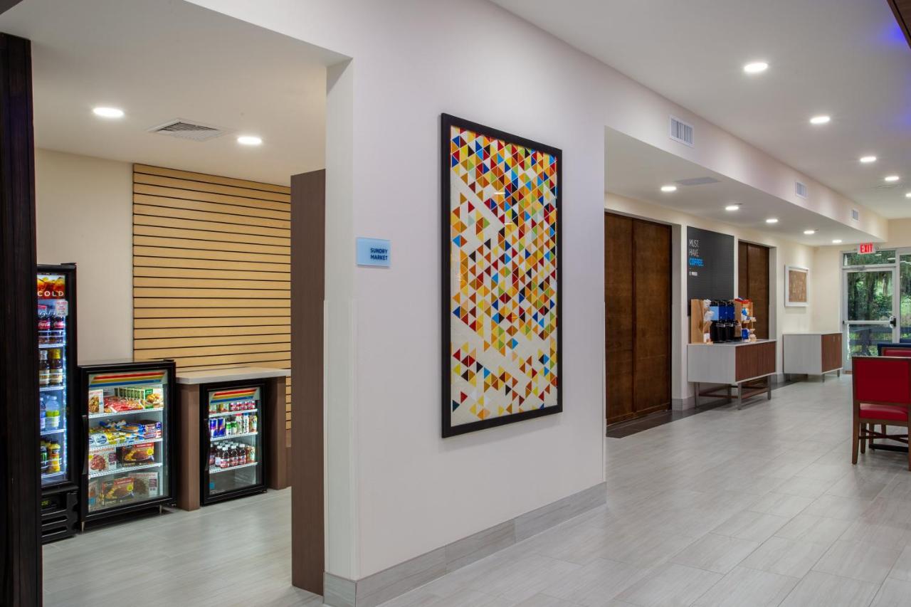 | Holiday Inn Express & Suites - Deland South, an IHG Hotel