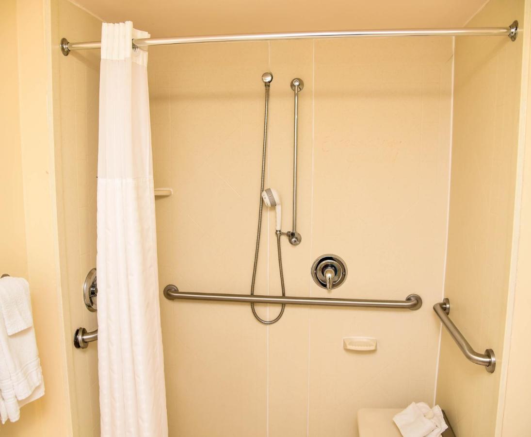 Double Room - Mobility Access/Non-Smoking at Park Inn by Radisson, Columbus State University Area