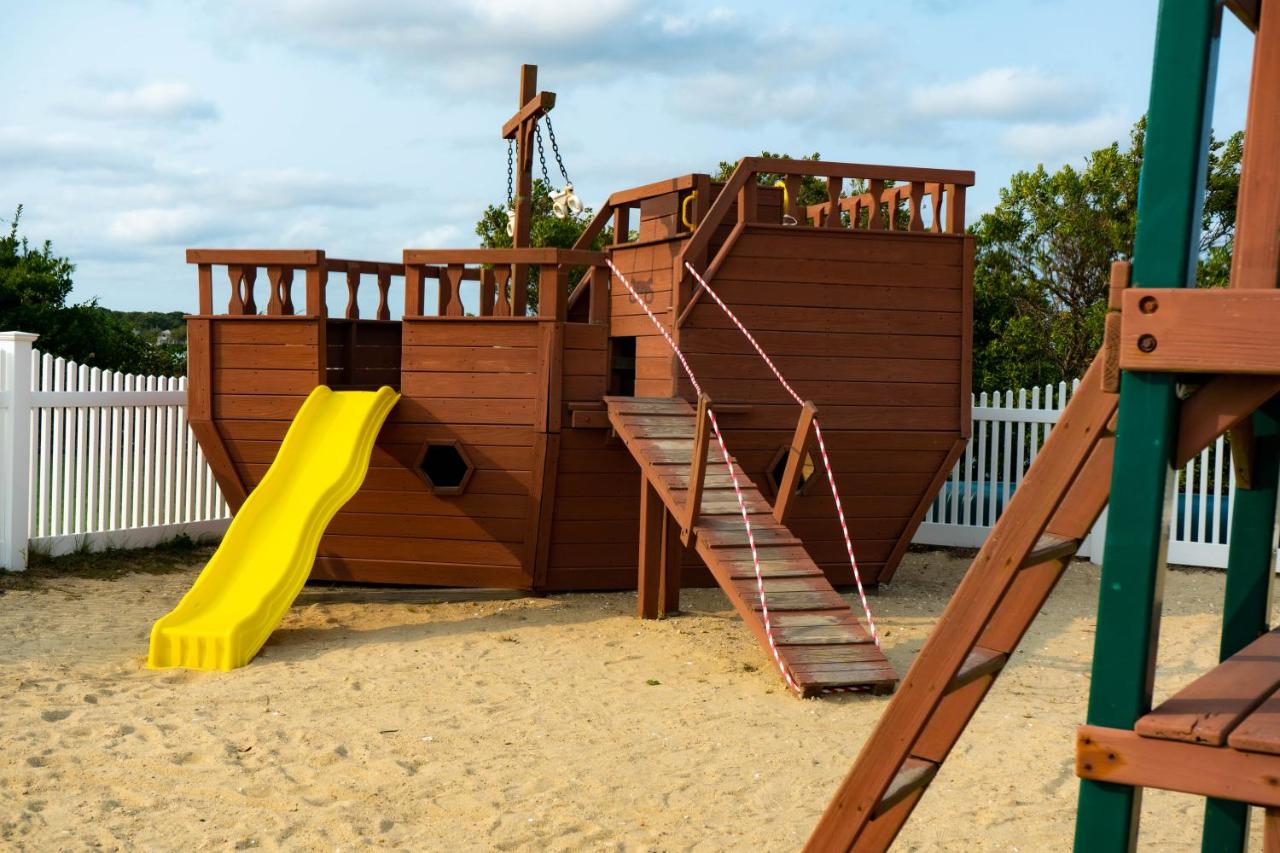 | InnSeason Resorts Surfside