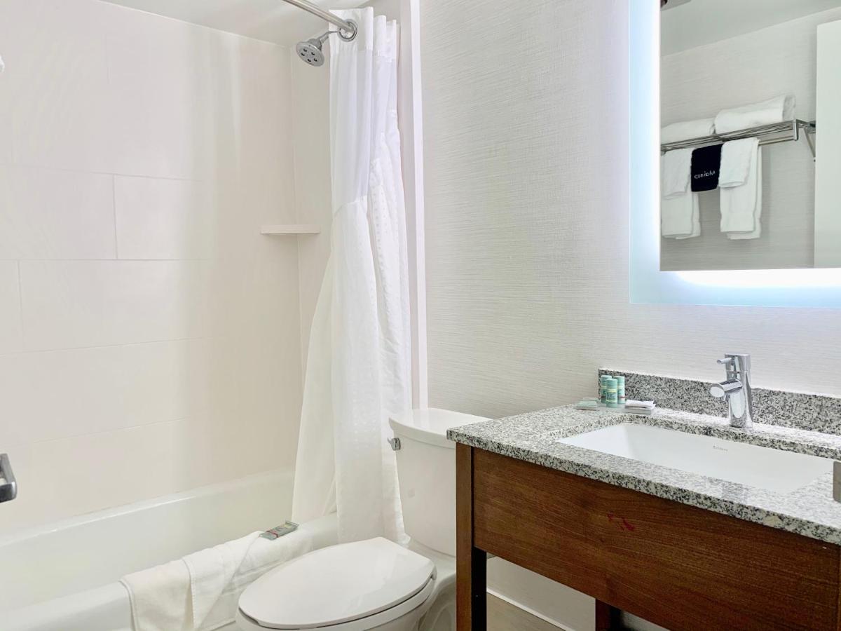  | Best Western Springfield Hotel