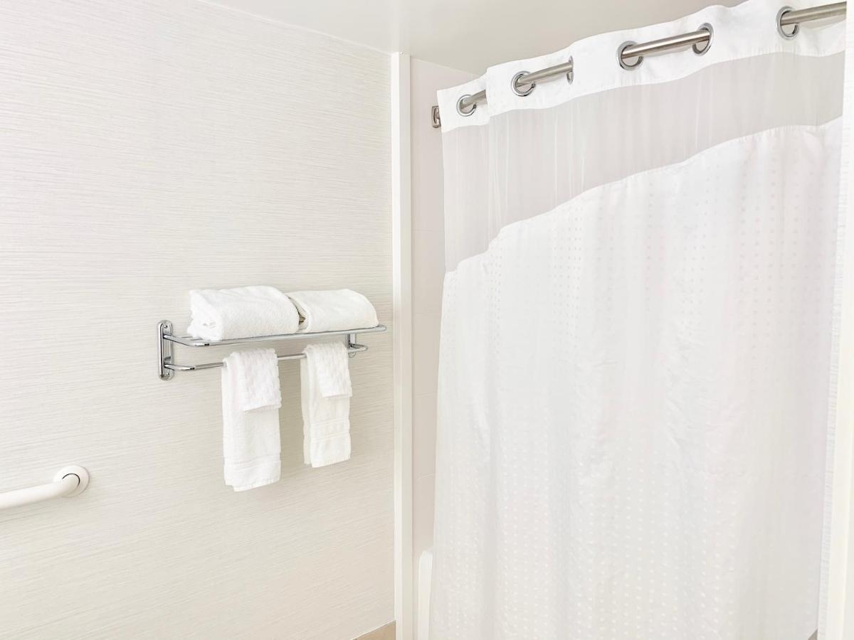  | Best Western Springfield Hotel