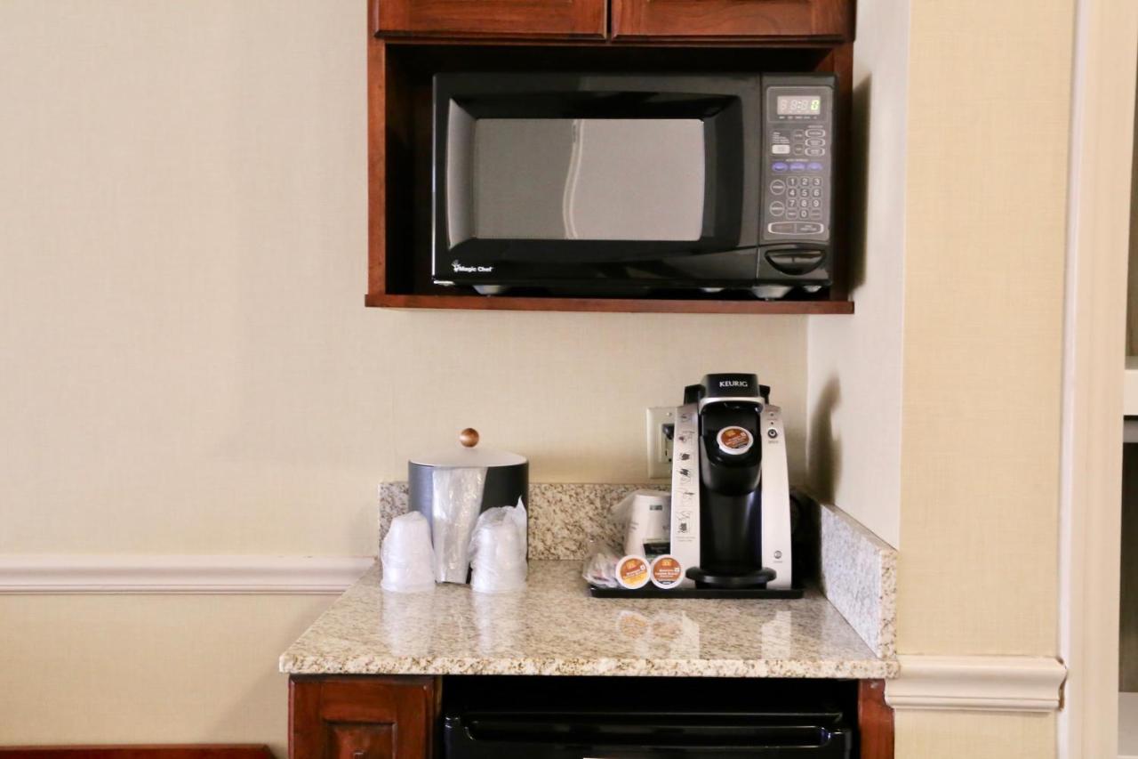  | Best Western Springfield Hotel