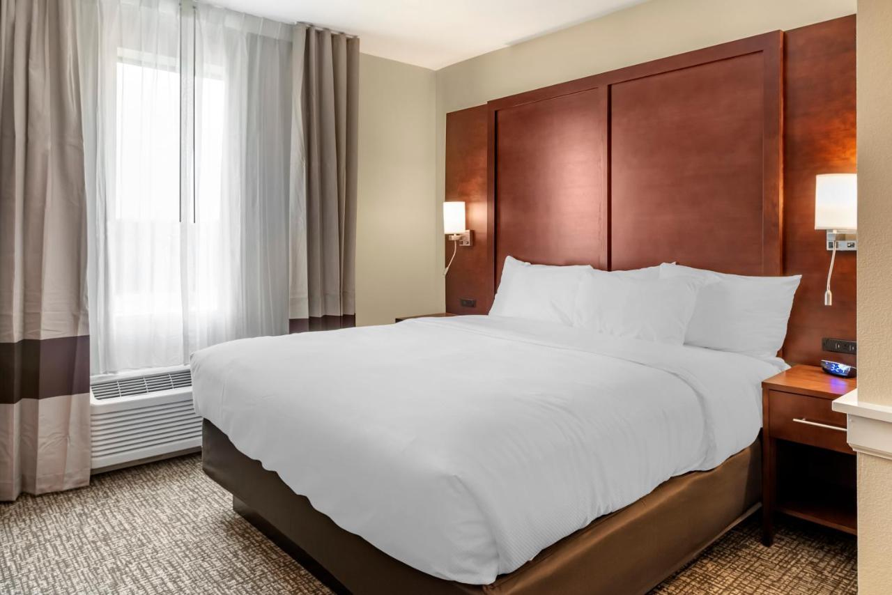 King Suite - Accessible/Non-Smoking at Comfort Inn & Suites Winchester