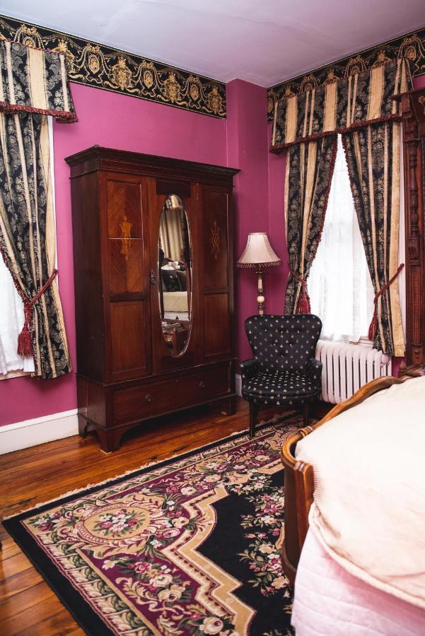 | Faunbrook Bed & Breakfast