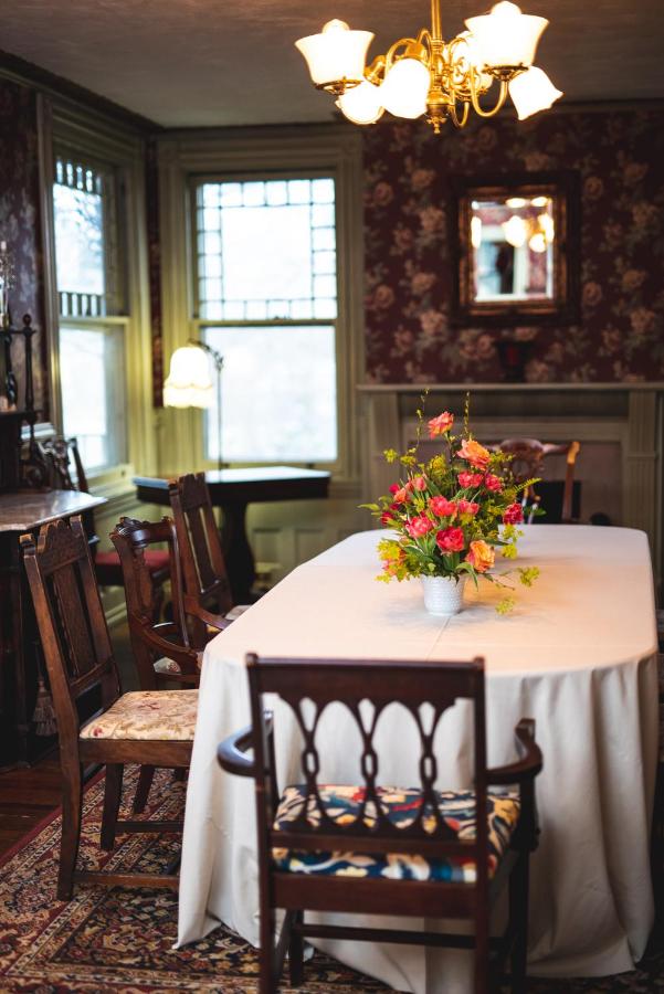 | Faunbrook Bed & Breakfast