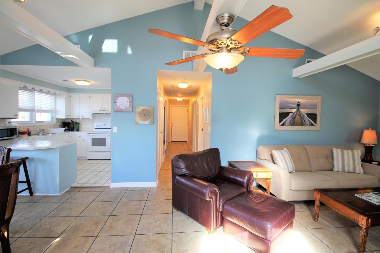 | Salty Shack Unit C - Salty Shack - Dog Friendly Home - Across from the Beach - Central Location!