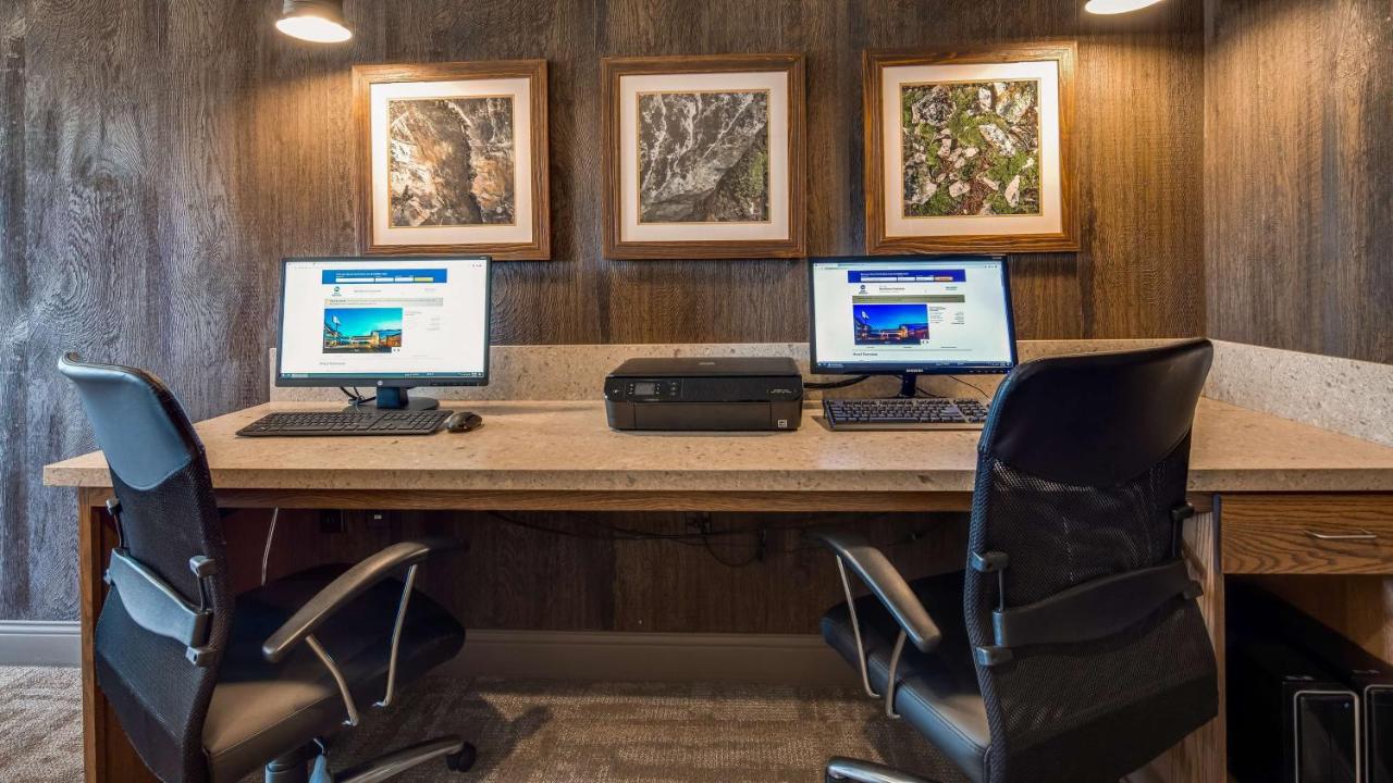 | Best Western Country Inn