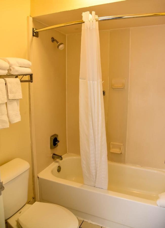 Double Room with Two Double Beds - Non-Smoking at Park Inn by Radisson, Columbus State University Area