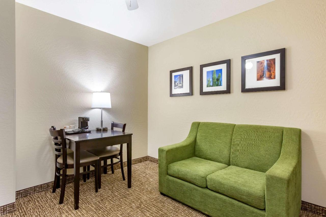  | Comfort Inn & Suites Surprise Near Sun City West