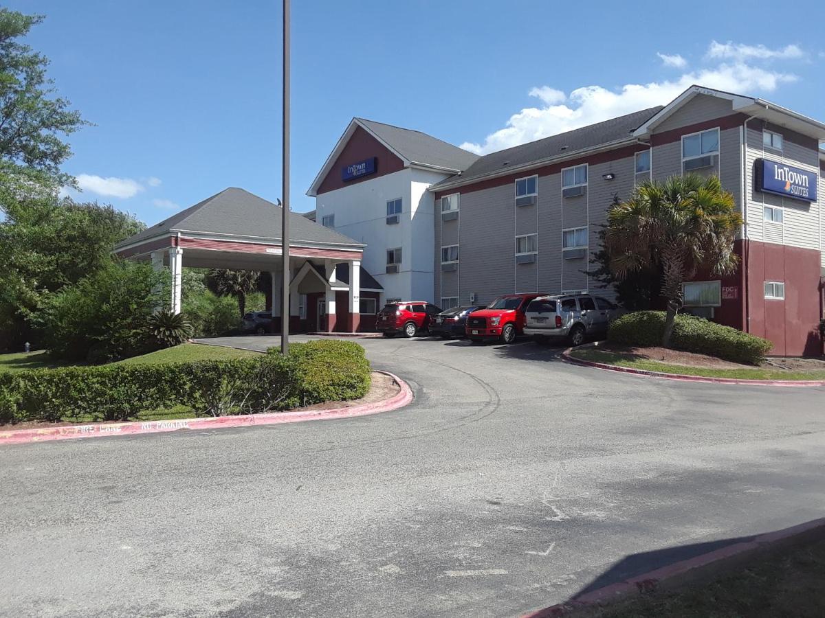  | InTown Suites Extended Stay Houston TX - IAH Airport