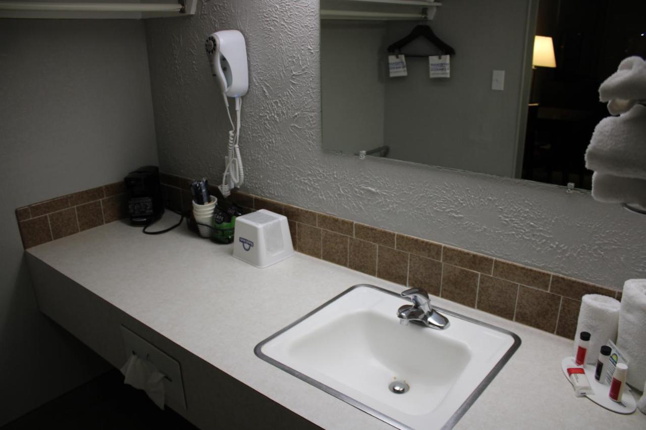Double Room with Two Double Beds - Smoking at Days Inn by Wyndham Hays