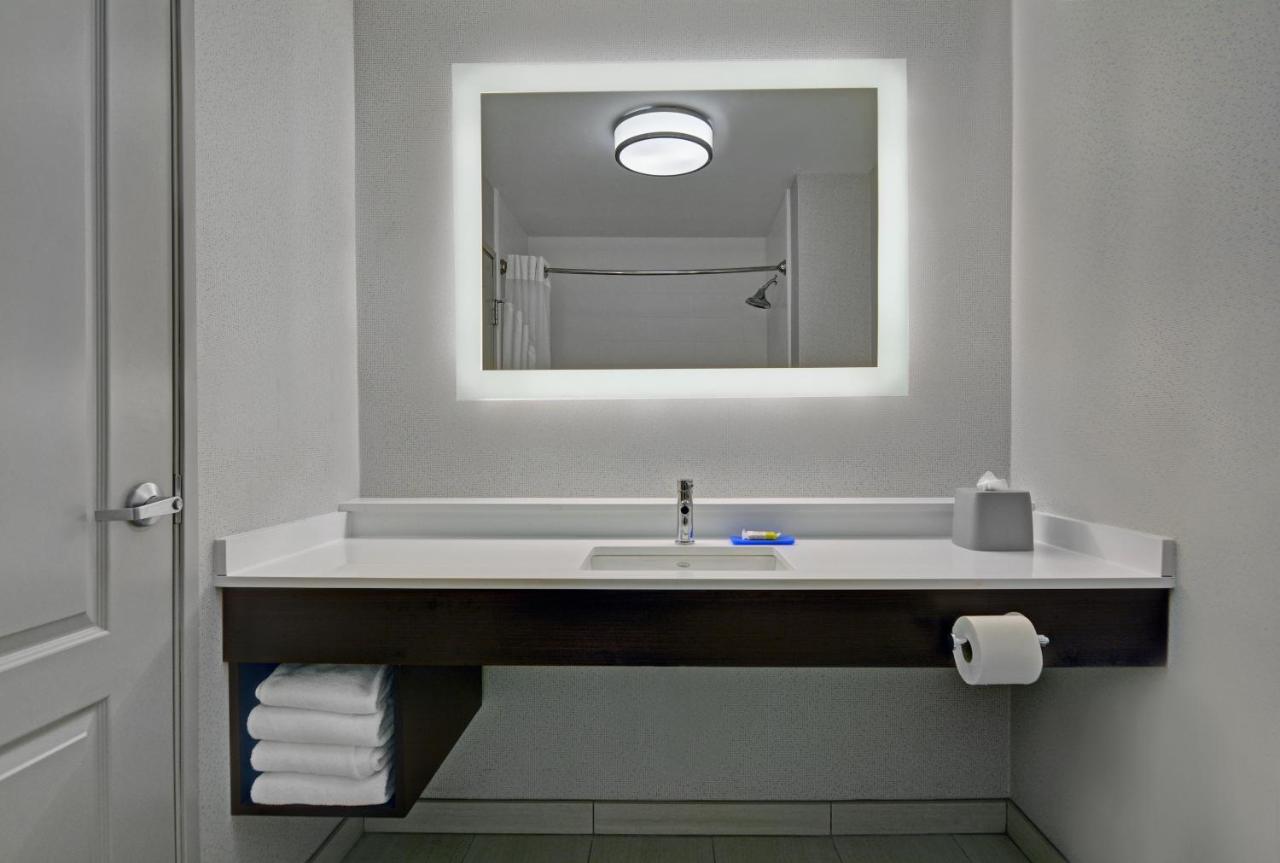 Standard Room at Holiday Inn Express Atmore, an IHG Hotel