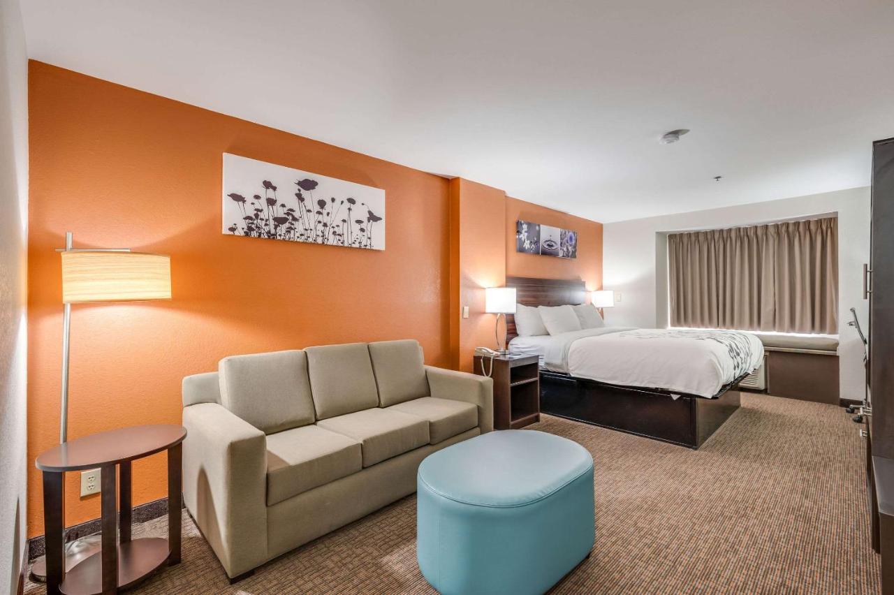 King Suite - Accessible/Non-Smoking at Sleep Inn & Suites Decatur West
