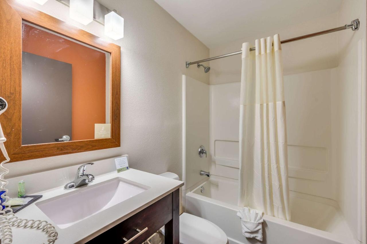 Standard Queen Room with Two Queen Beds - Non-Smoking at Sleep Inn & Suites Decatur West