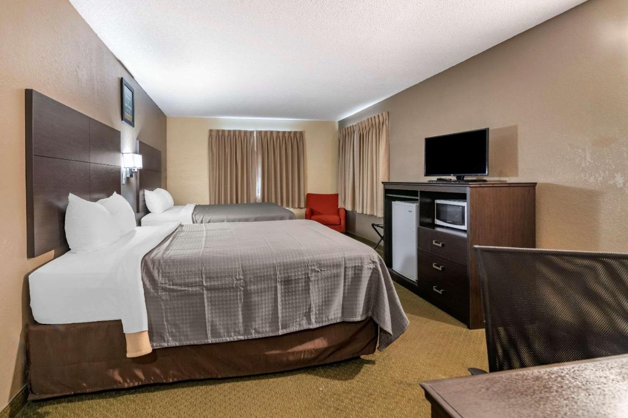 | Rodeway Inn Lake George Outlets