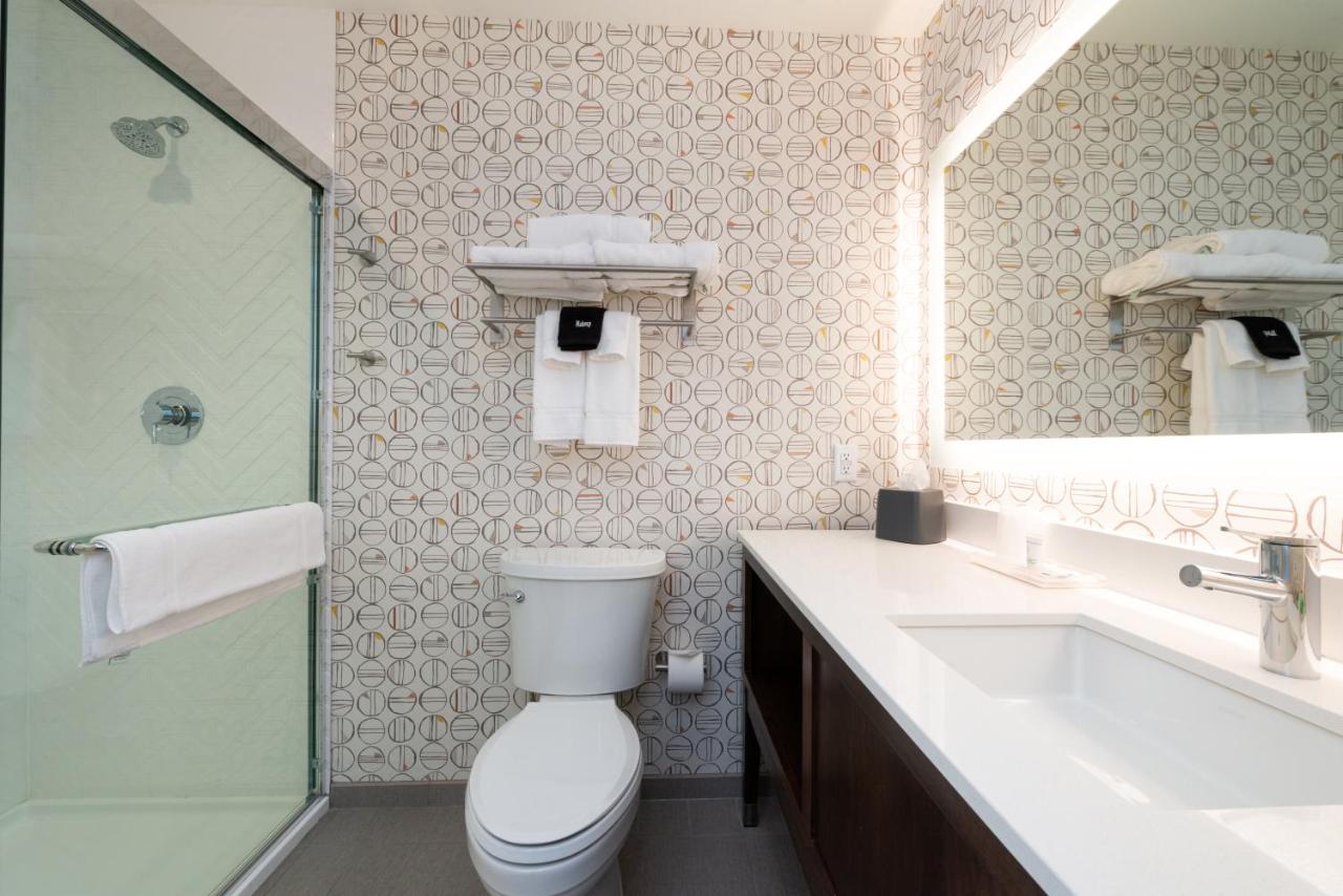 King Room - Hearing Accessible - Non-Smoking at Holiday Inn & Suites Idaho Falls by IHG
