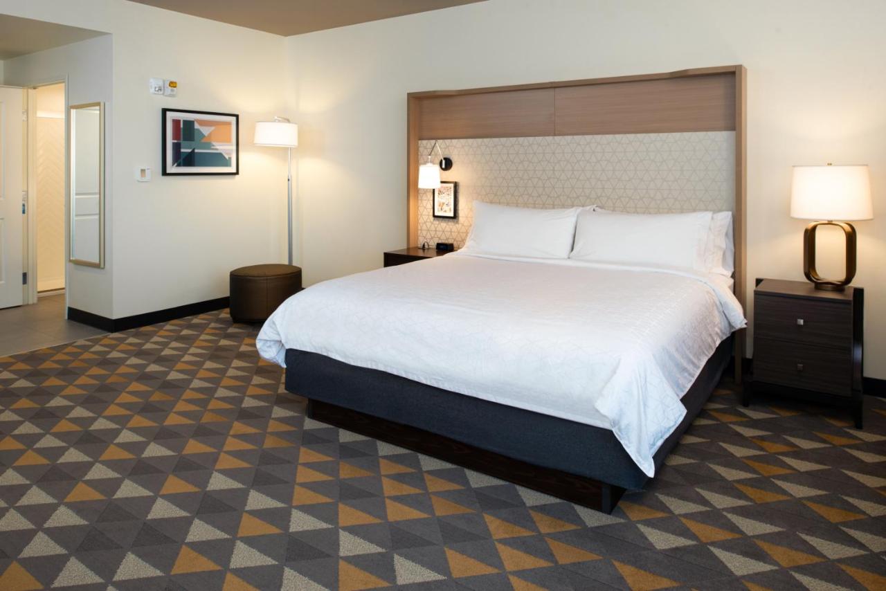 King Room - Mobility Access/Roll in Shower - Non-Smoking at Holiday Inn & Suites Idaho Falls by IHG